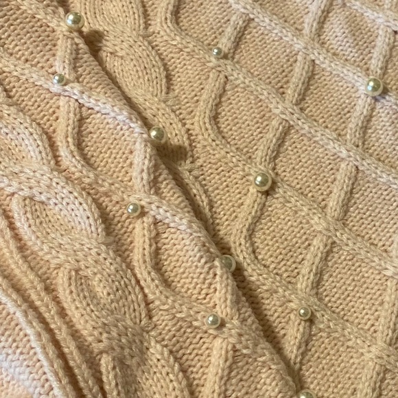 Fashion Nova 0x sweater - Picture 2 of 2